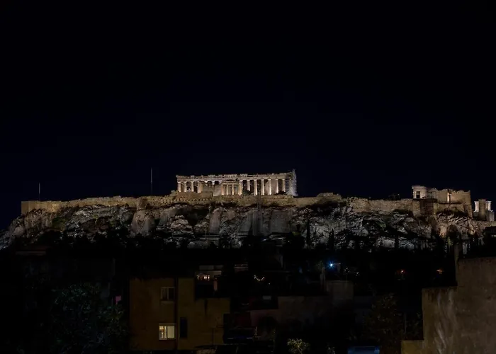 Raise Acropolis View Suites